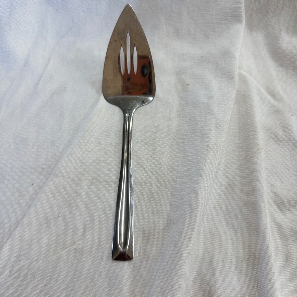 Oneida Pie Server Unisex OS Silver Excellent Slotted Stainless Steel Flatware